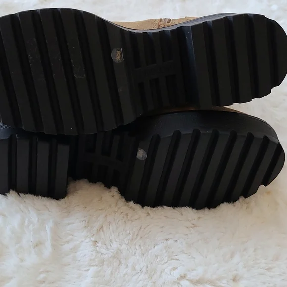 Nwot Vince Camuto Boots - Picture 9 of 10